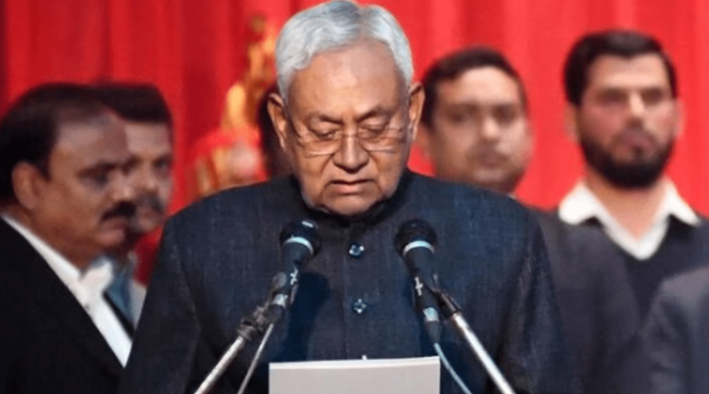 JDU Leader Nitish Kumar Takes Oath as Bihar CM for the 3rd Time in 5 Yrs